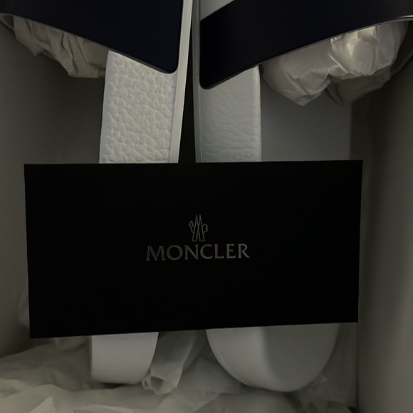 Moncler mens slides size 42. Basile sandalo never worn. - Picture 5 of 5